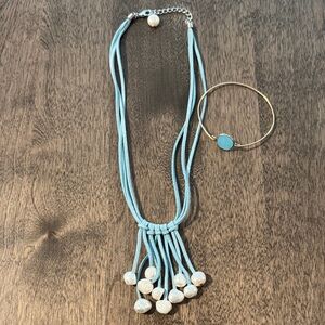 Pearl necklace and bracelet